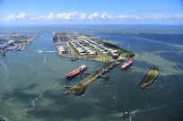 BBC Port (4).JPG (131428 bytes)