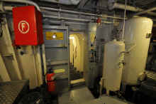 safe0012 (86).JPG (137883 bytes)